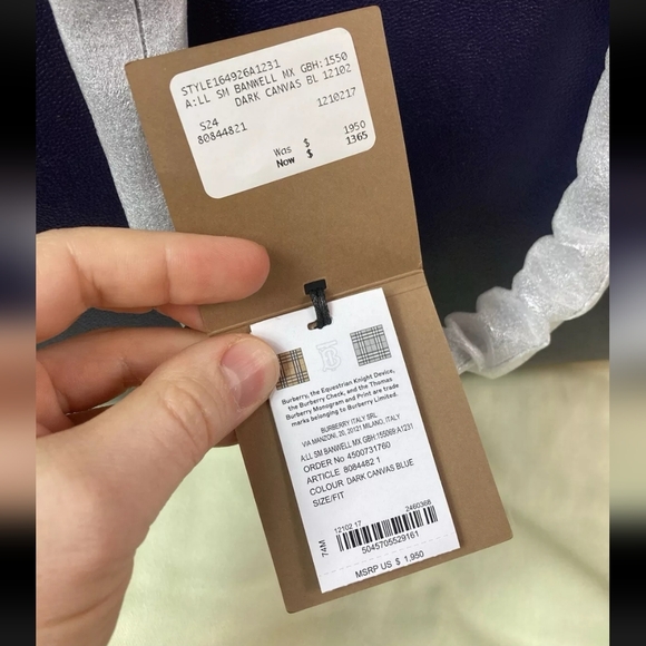 Burberry Banwell Satchel w/dustbag,  COA, And Matching Card Holder. NWT - Picture 13 of 14